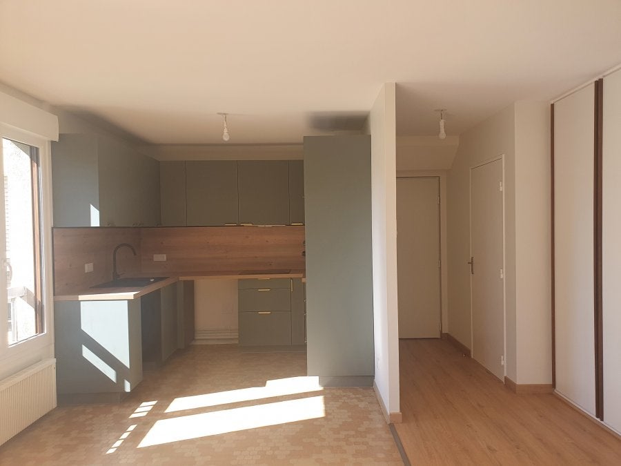 Flat Rue du Général de Gaulle in Longeville-lès-Metz