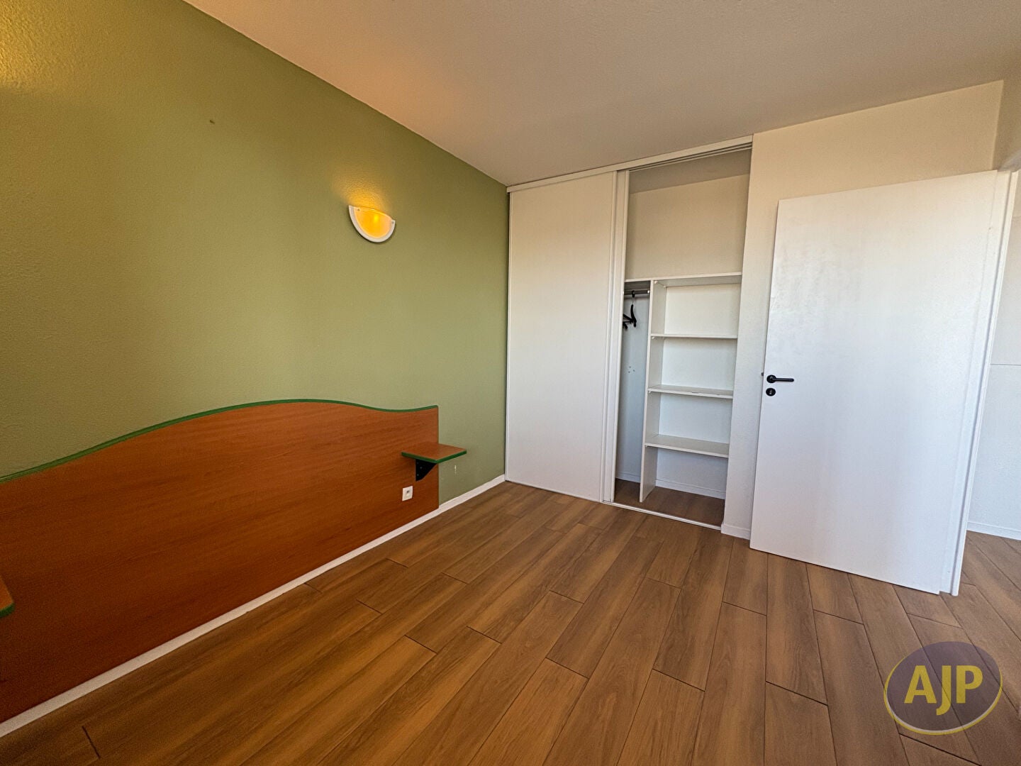 Appartement Chemin des Griffouillades à Saint-Germain-et-Mons