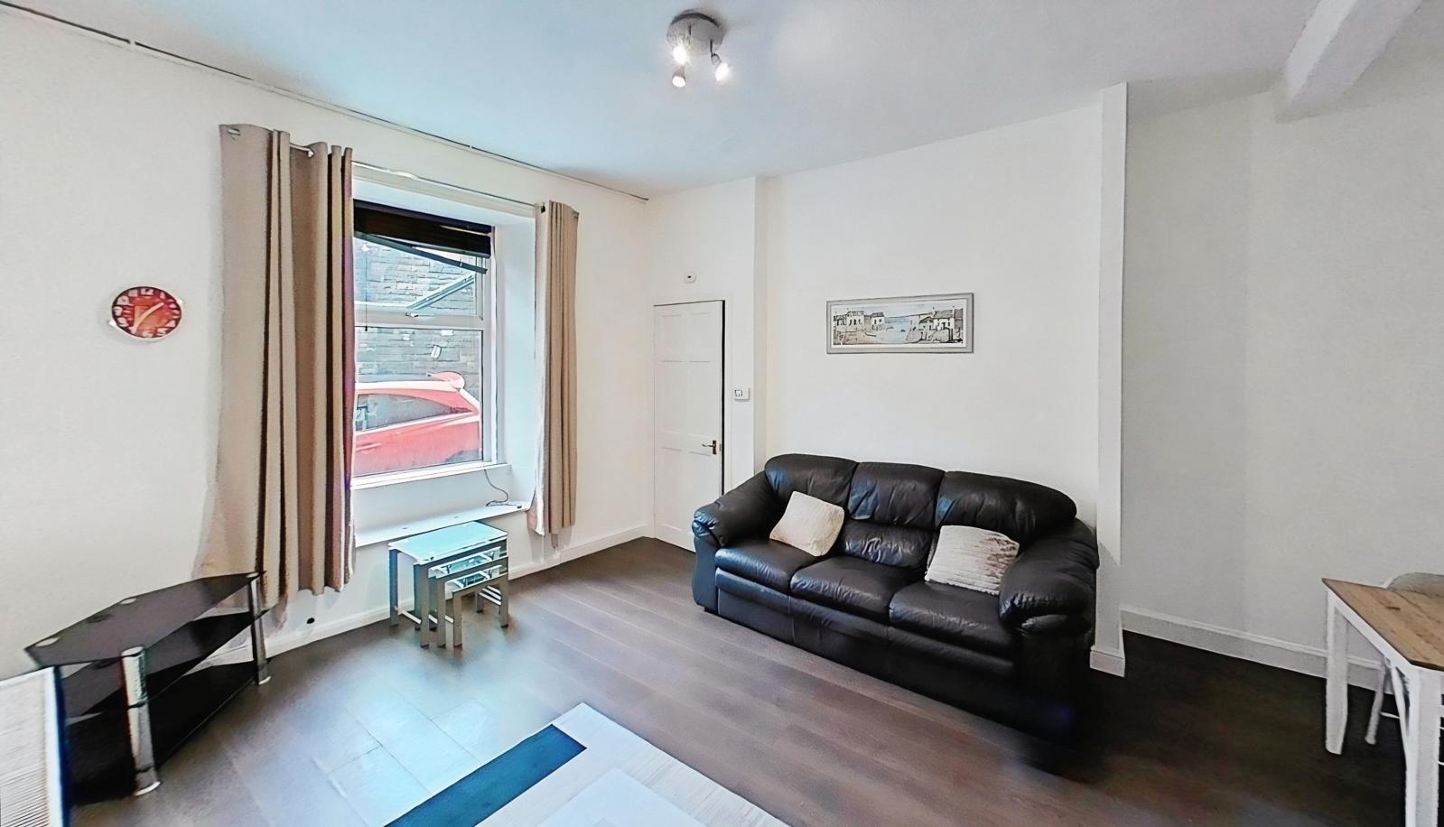 Flat Stewart Terrace in City of Edinburgh