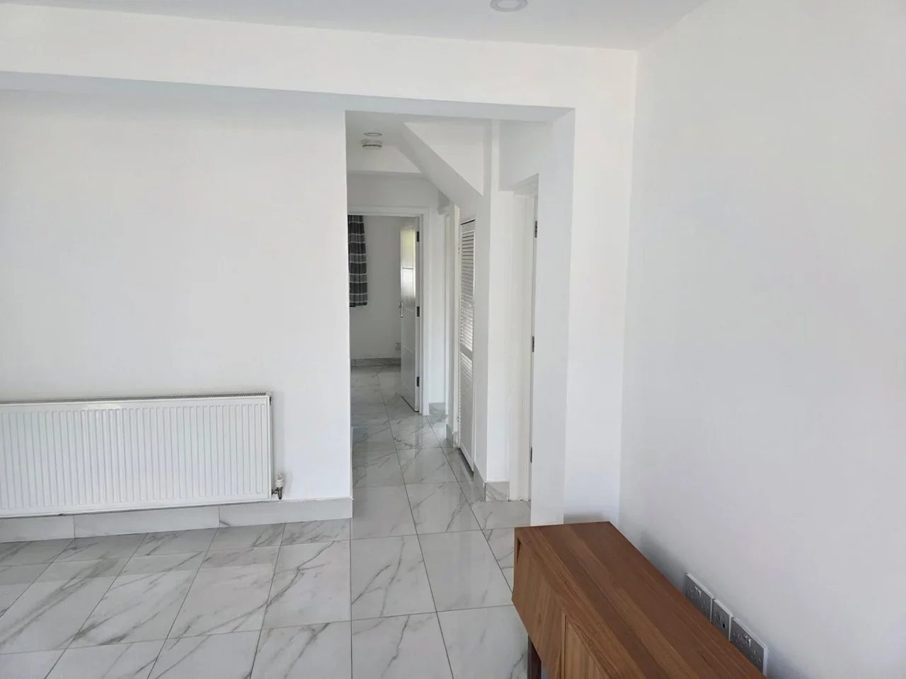 Flat Bilton Road in Greater London