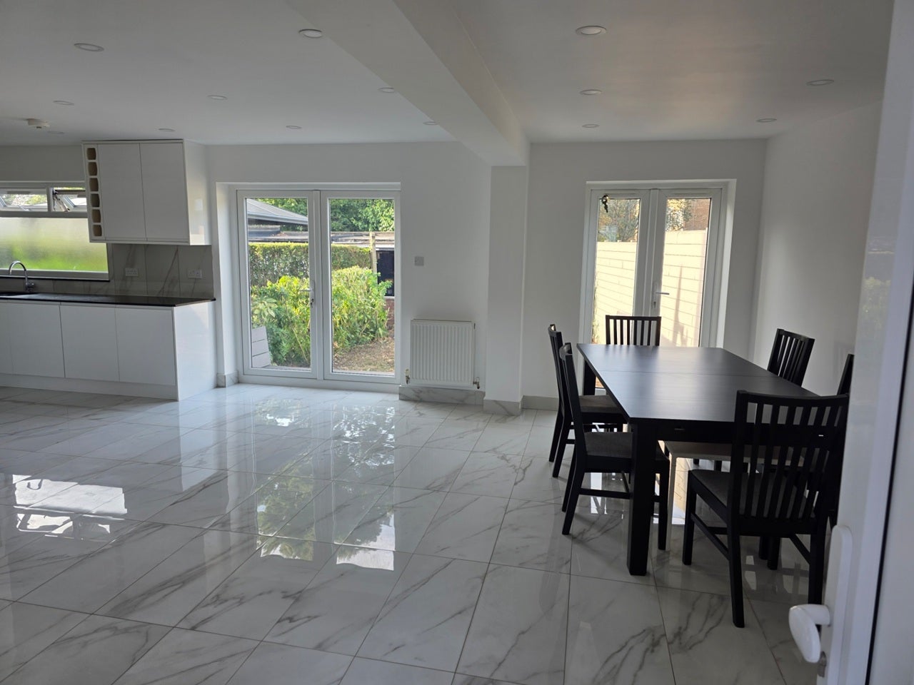 Flat Bilton Road in Greater London