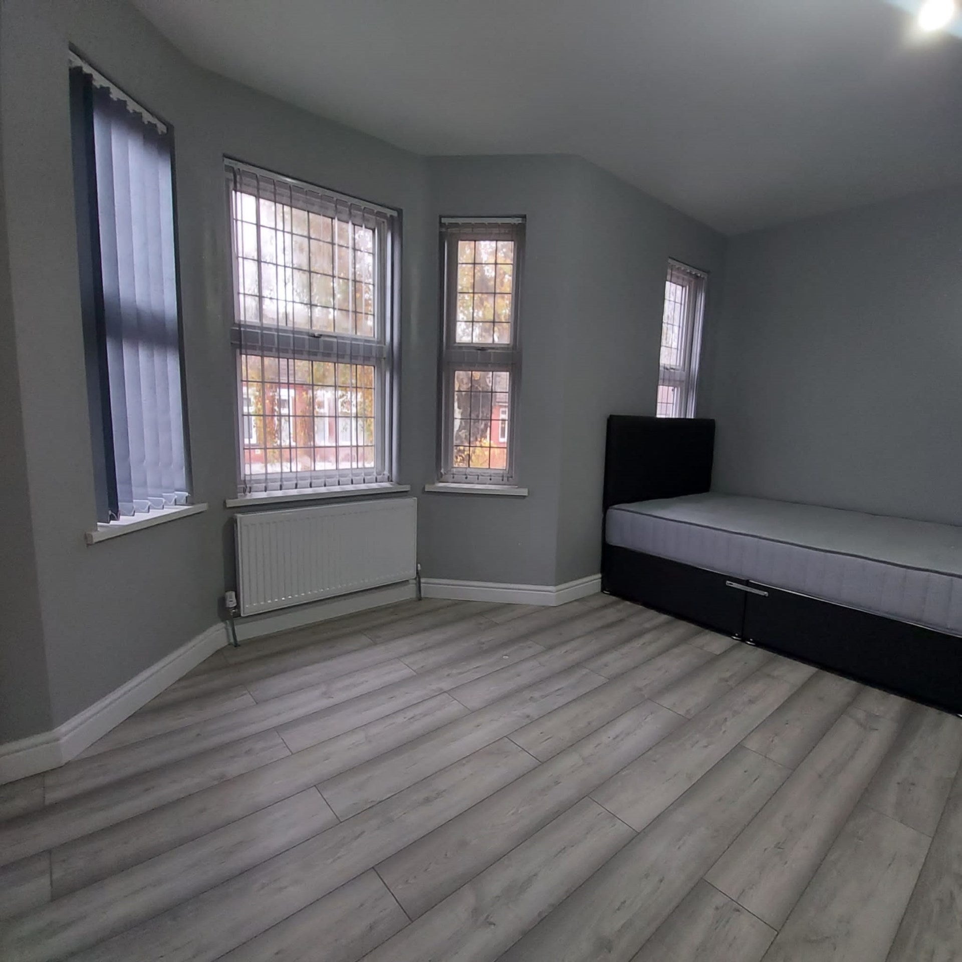 Room Avondale Road in Luton