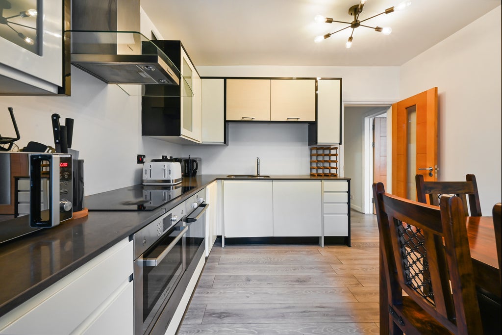 Flat Redcliffe Gardens in Greater London