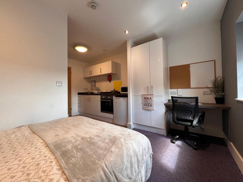 Room Goldsmith Street in Nottingham