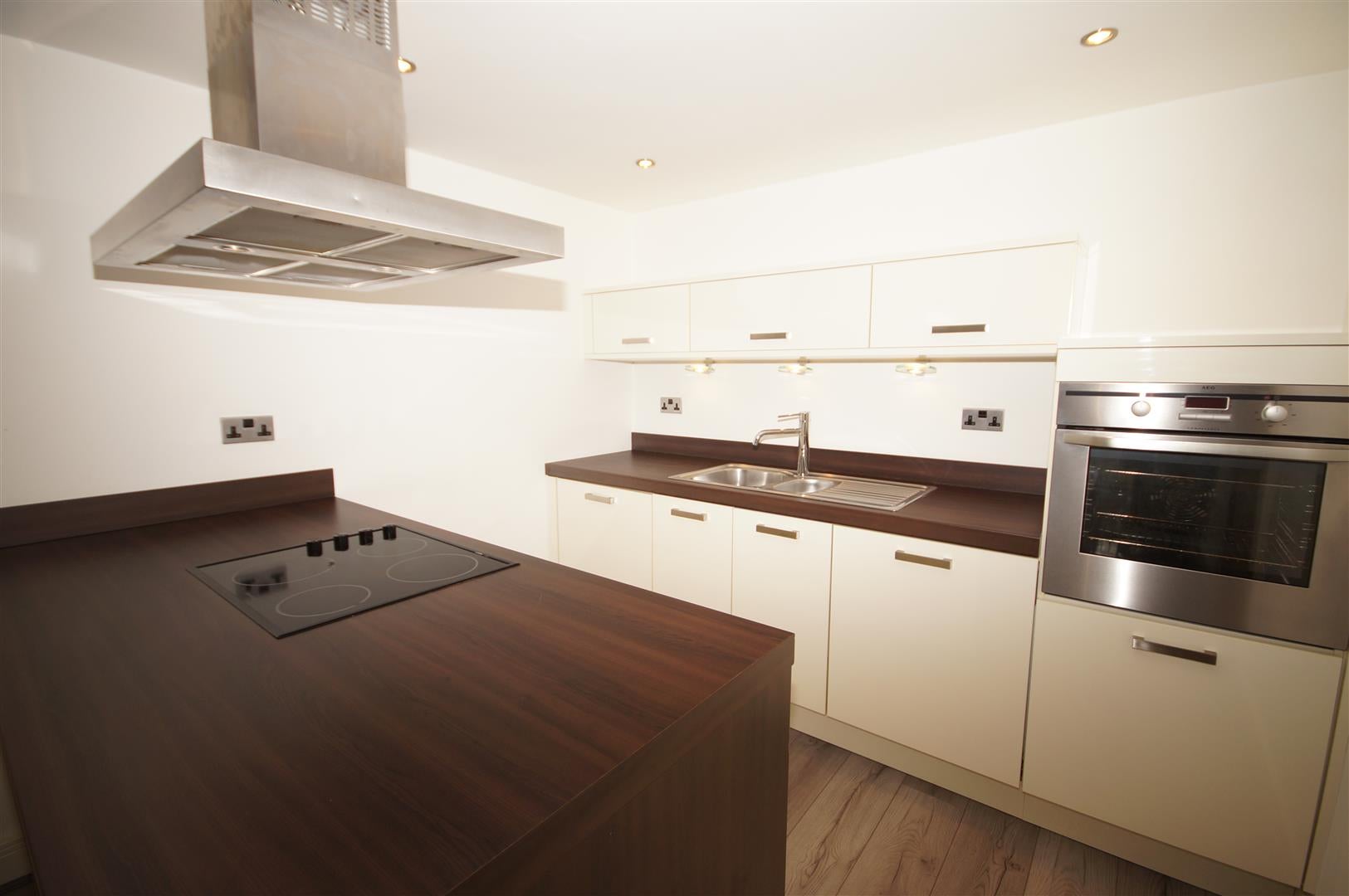 Flat Vale View in Bolton