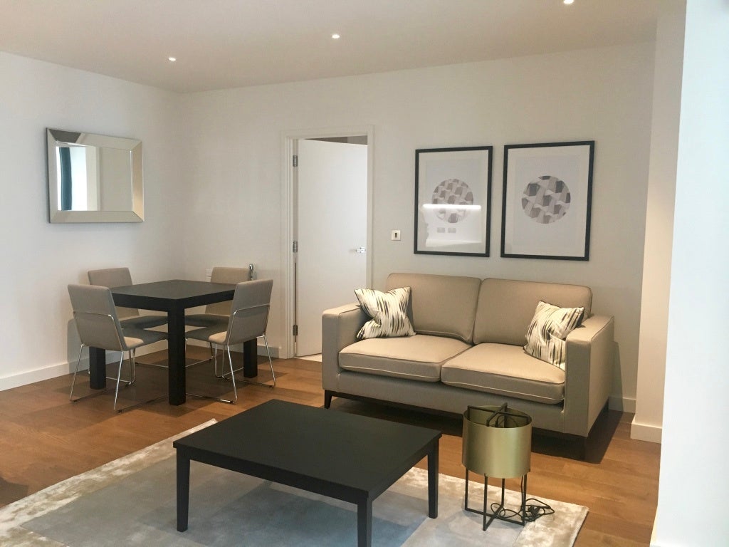 Flat Humphry Repton Lane in Greater London
