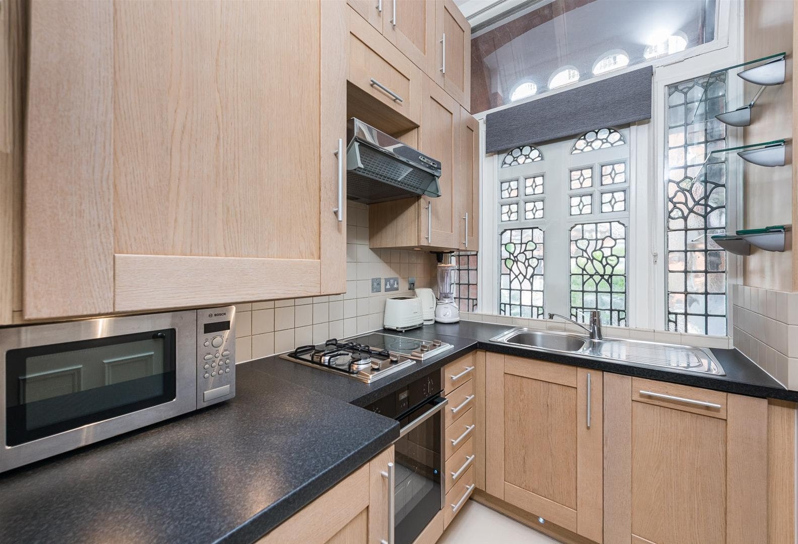 Flat Bolton Gardens in Greater London