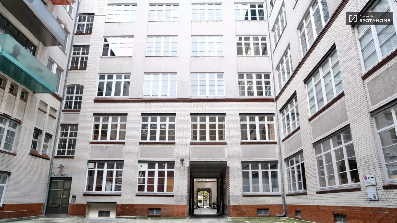 Wohnung Gerichtstraße in Berlin