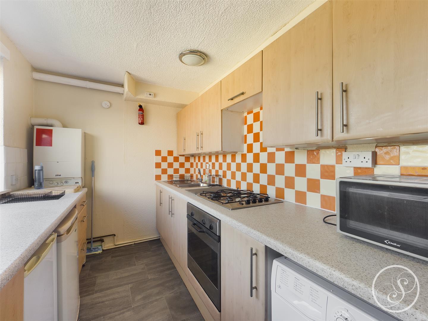 Flat Back Newton Grove in Leeds