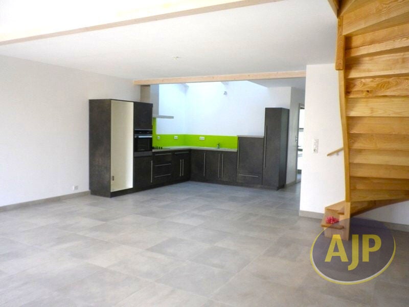Maison D 675 à Noyers-sur-Cher