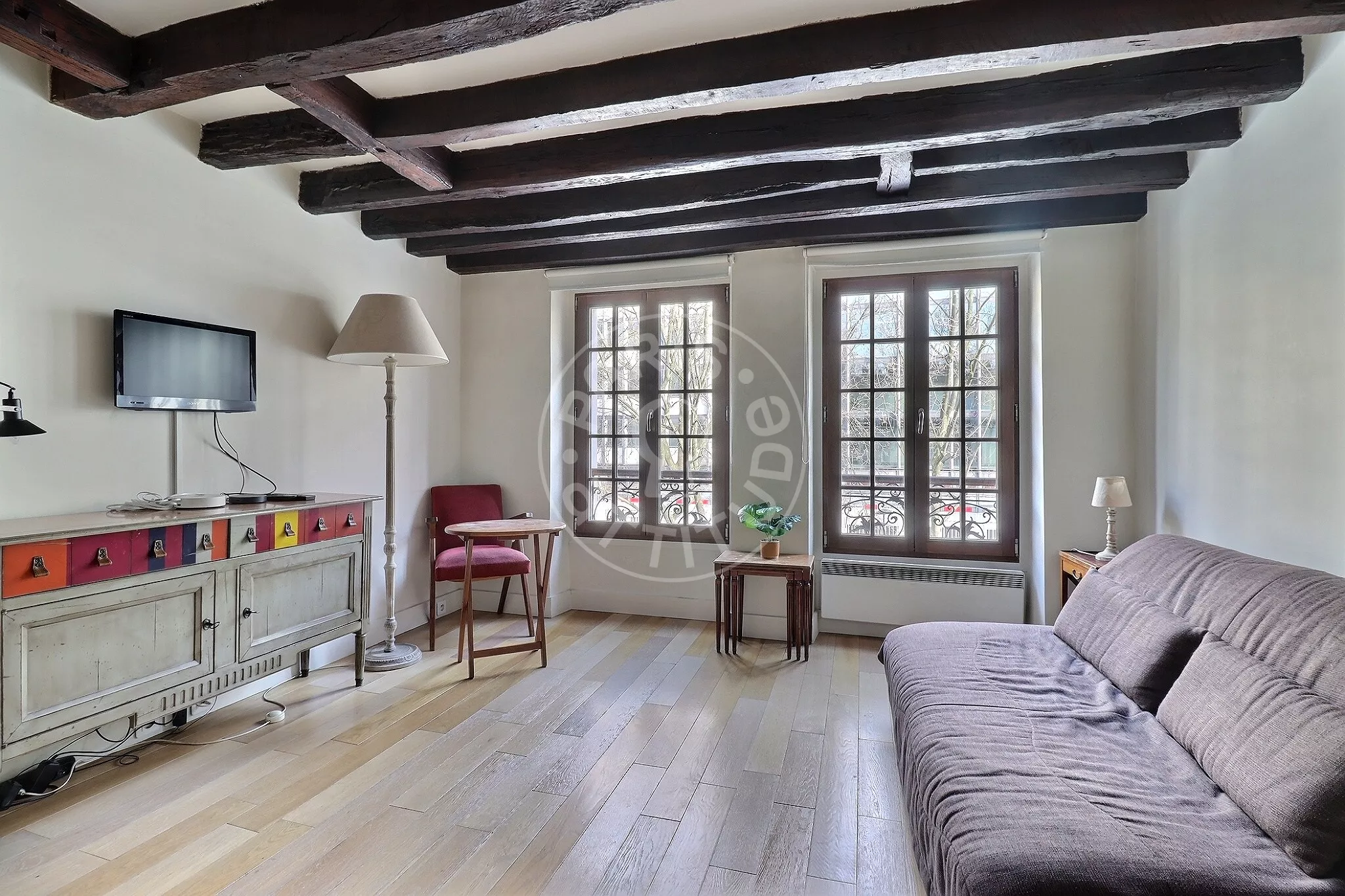 Appartement Rue des Fossés Saint-Bernard à Paris