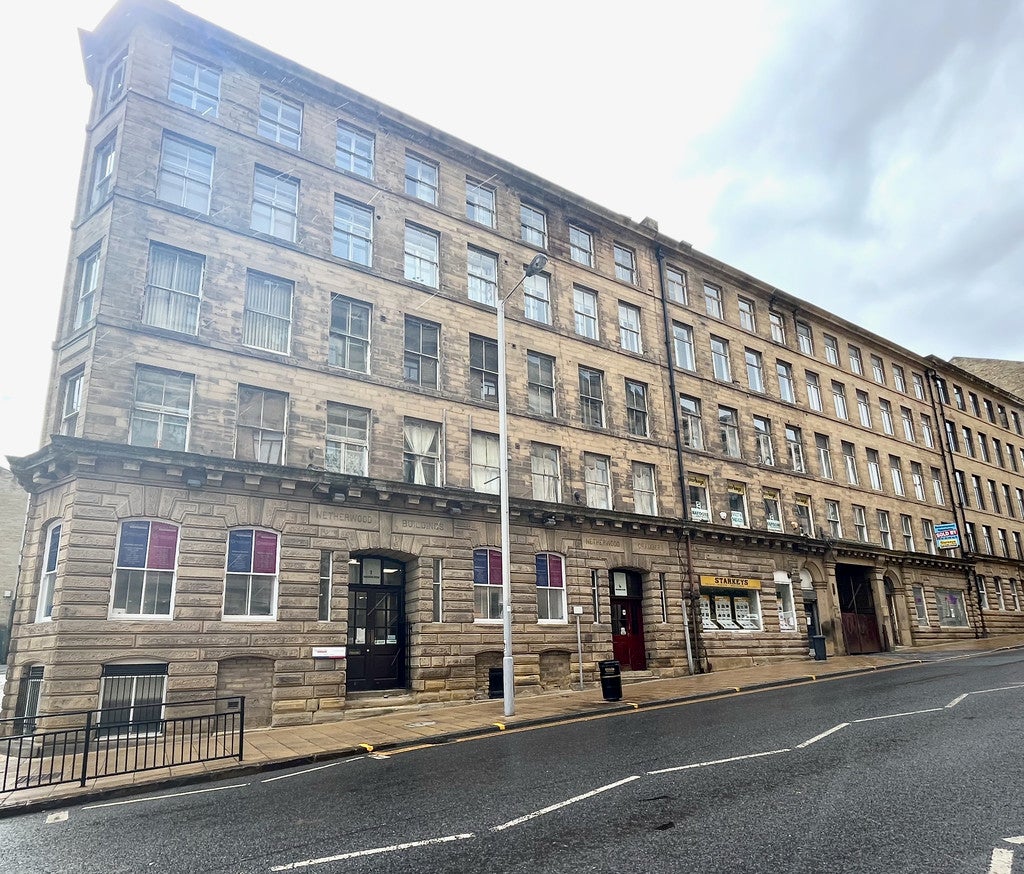 Flat Manor Row in Bradford