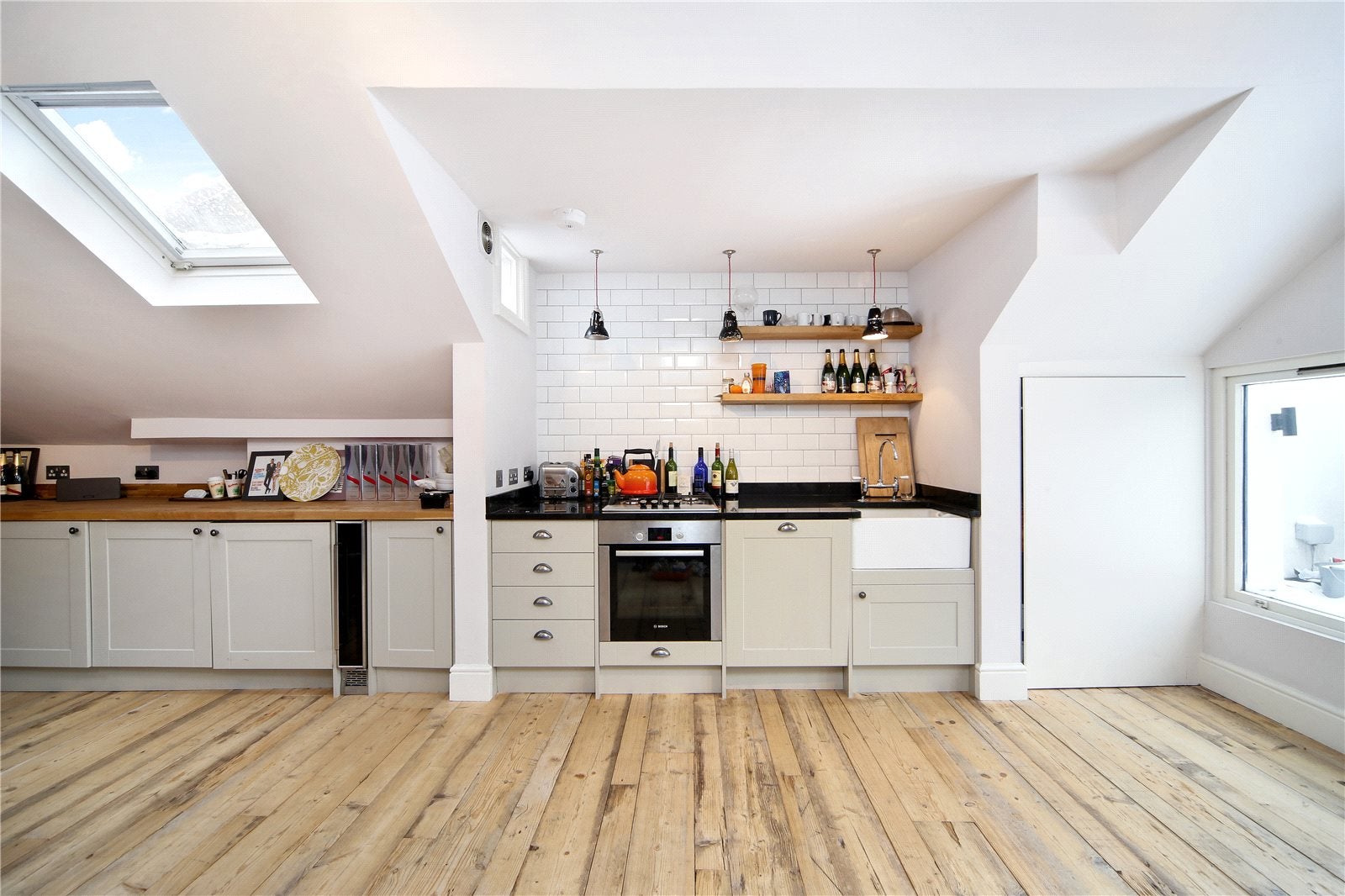 Flat Golborne Road in Greater London