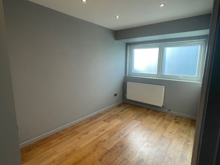 House Aplin Way in Greater London
