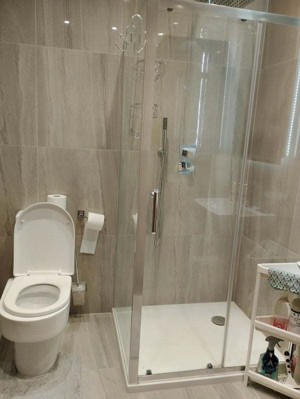 Room Tierney Road in Greater London