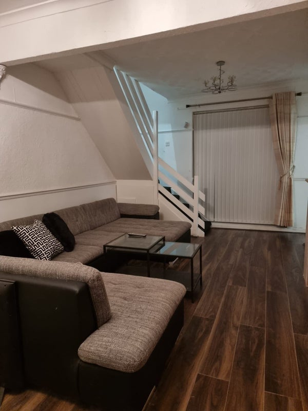 Room Espin Street in Liverpool
