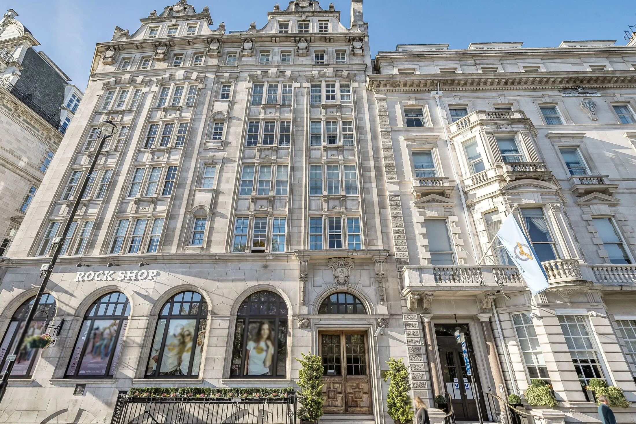 Flat Piccadilly in City of Westminster