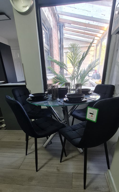 Room Alverstone Road in Coventry