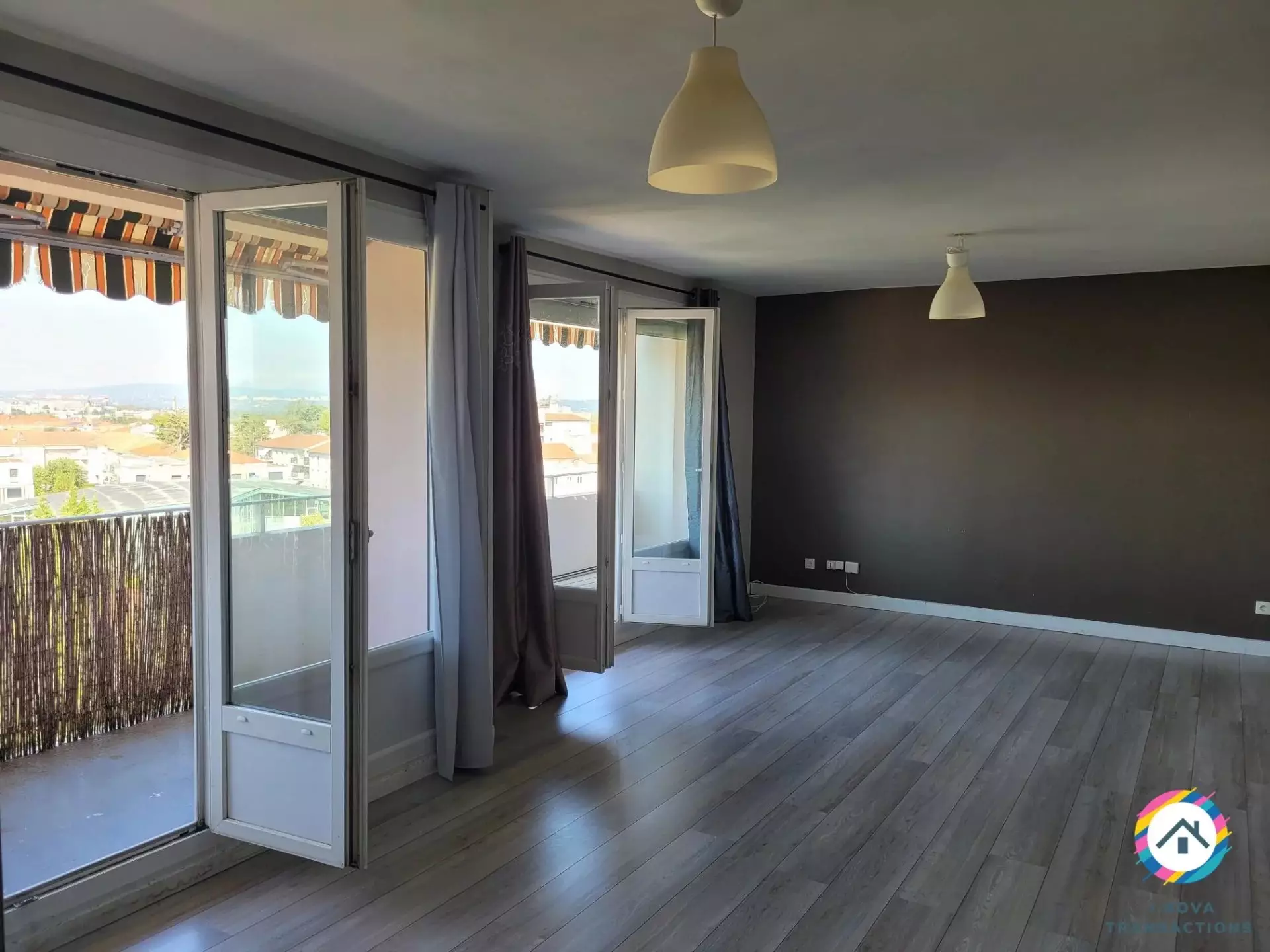 Appartement Rue de la République à Meyzieu