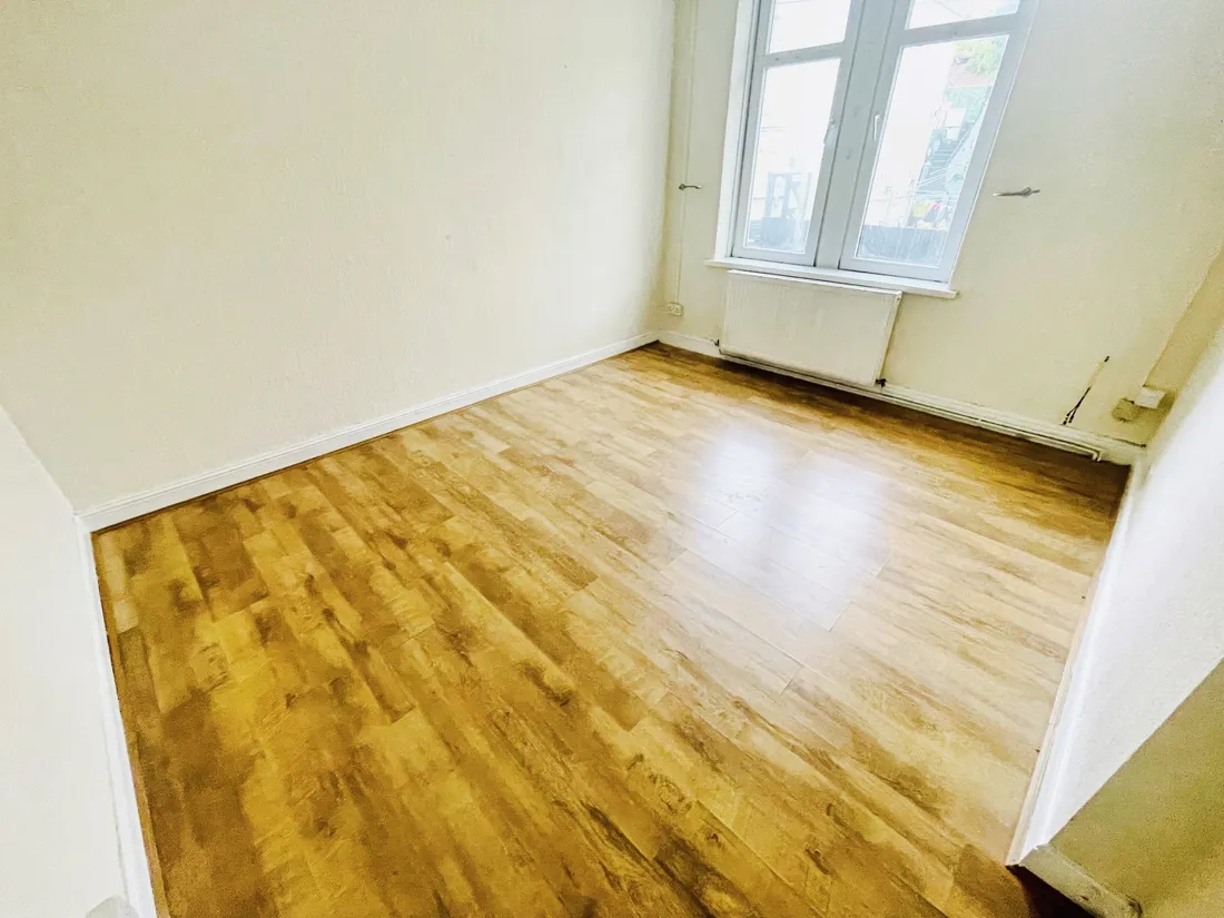 Flat Duke Street in Abertillery
