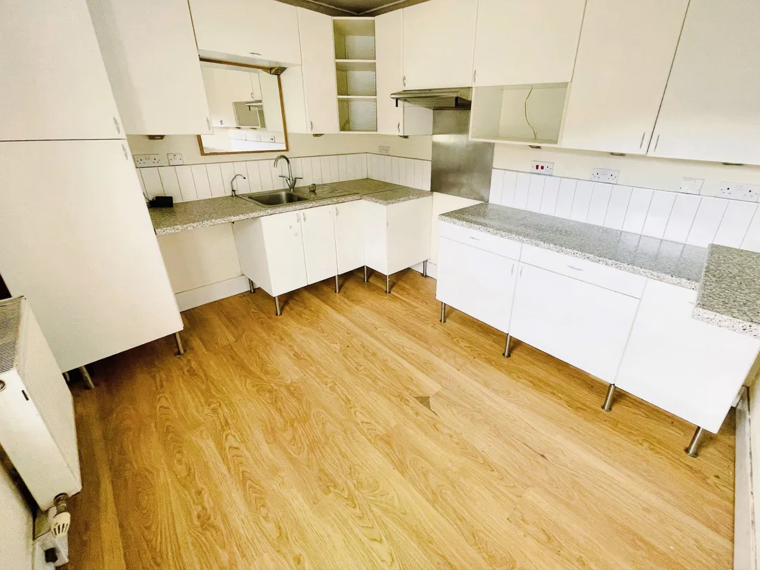 Flat Duke Street in Abertillery