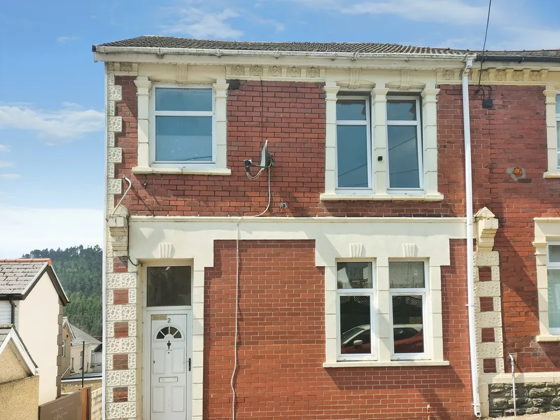 Flat Duke Street in Abertillery