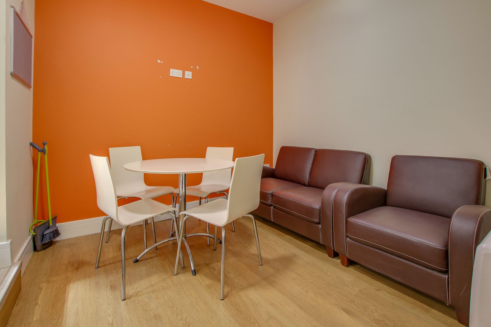 Room Cank Street in Leicester