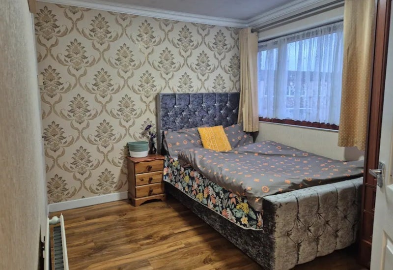 Room Dyce Close in Birmingham