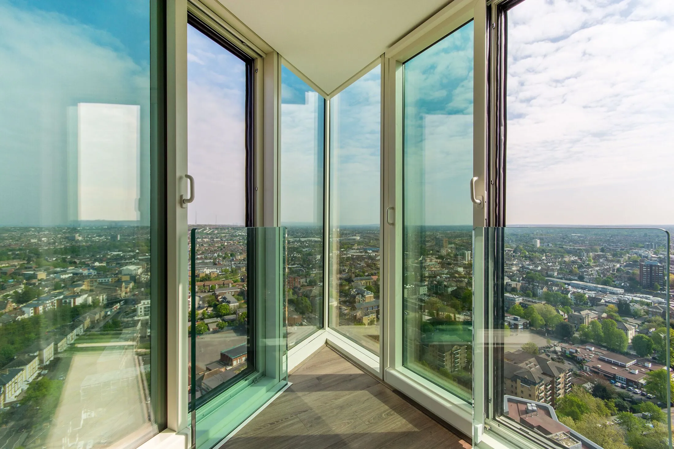 Flat Bedford Park in Greater London
