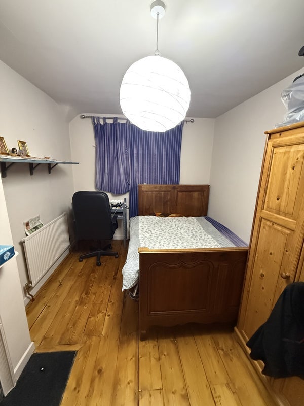 Room Wordsworth Road in Bristol