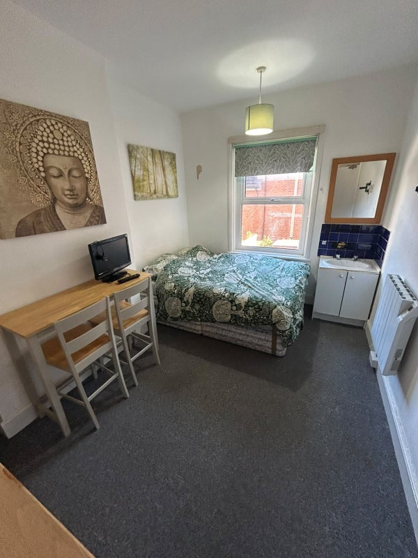 Room Saint Michael's Road in Bournemouth