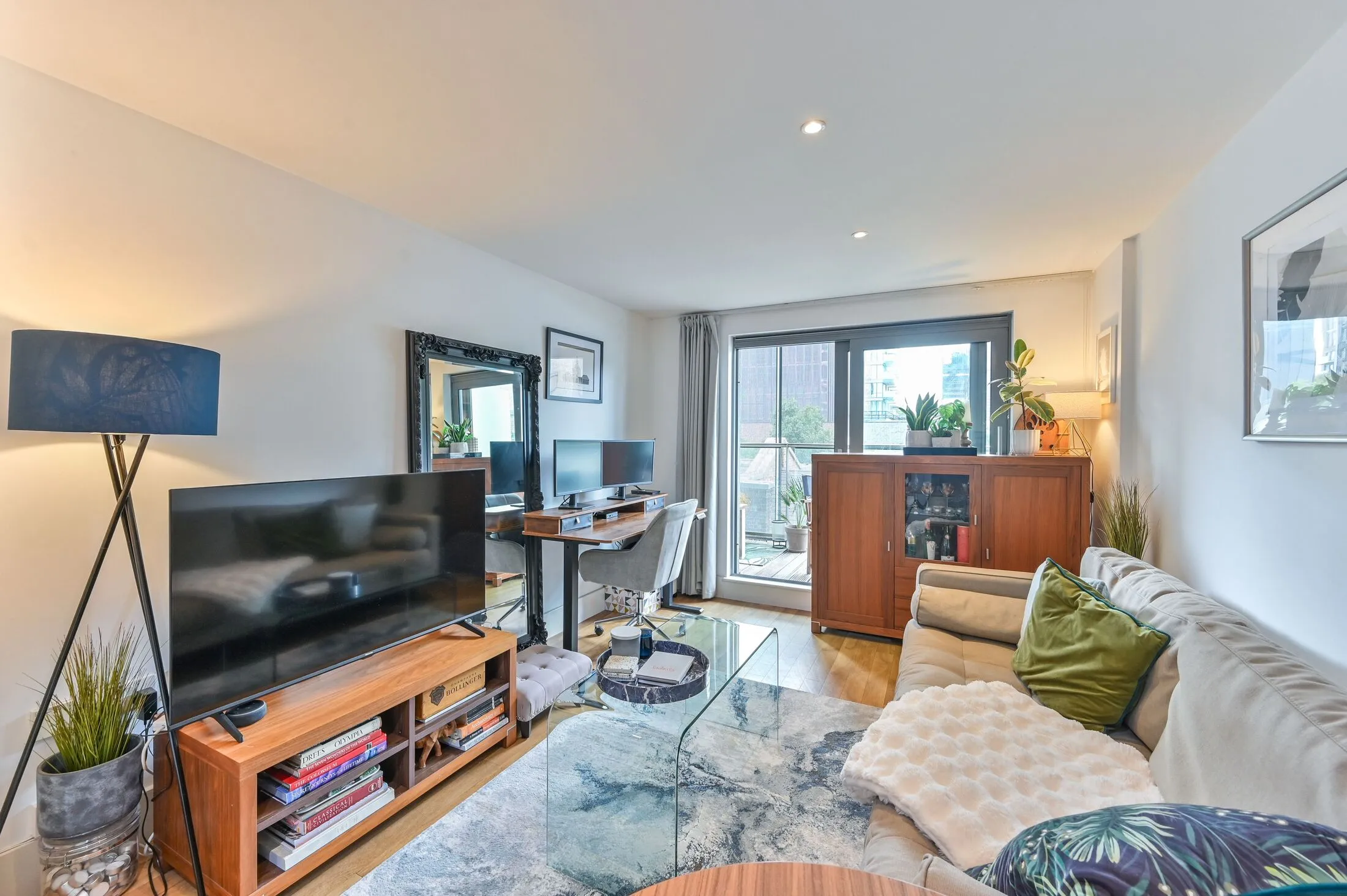 Flat Royal Carriage Mews in Greater London