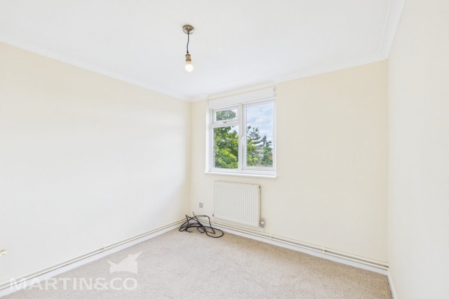 Flat Scotts Way in Tunbridge Wells