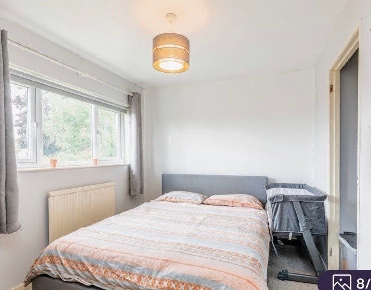 Room Chakeshill Drive in Bristol