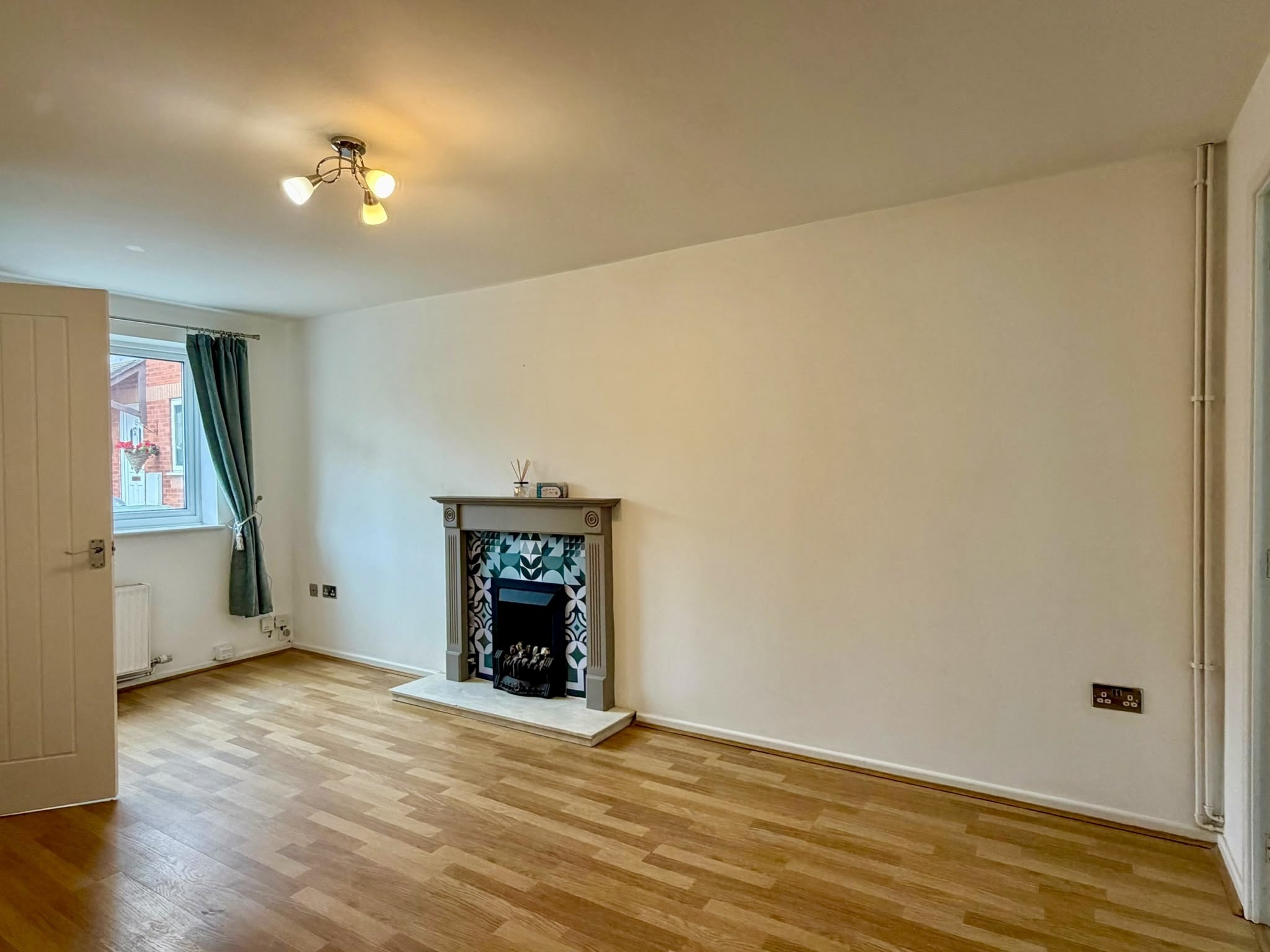 House Sandpiper Close in Worcester