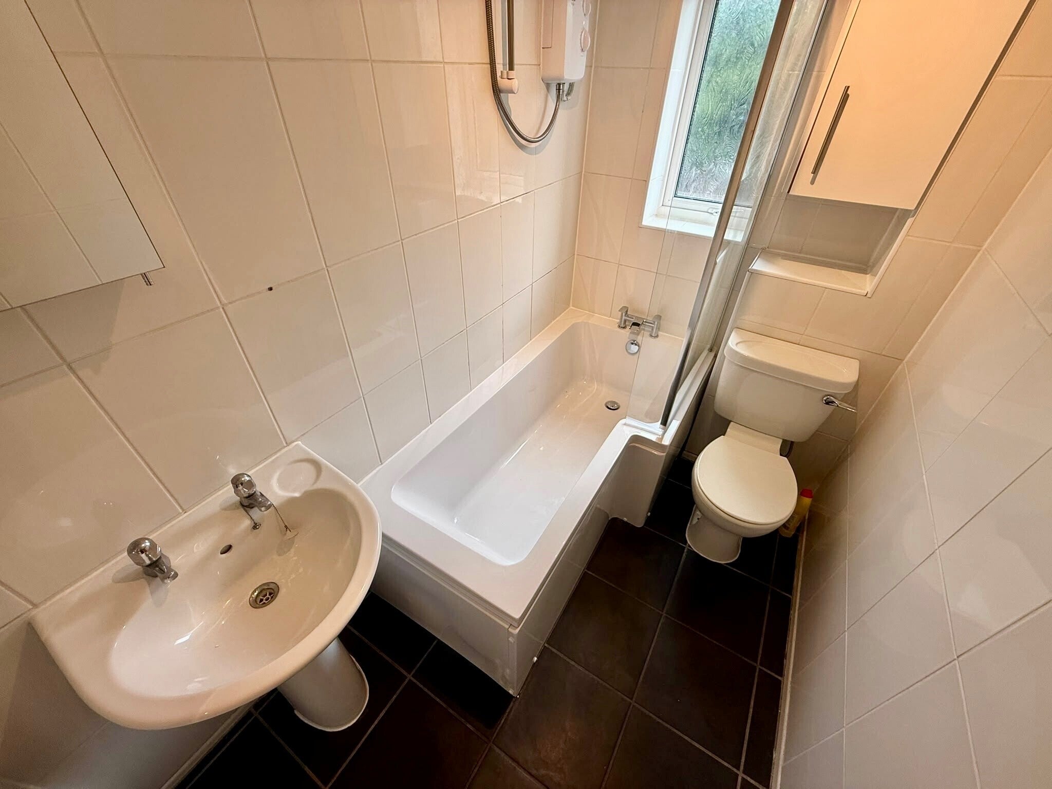 House Sandpiper Close in Worcester