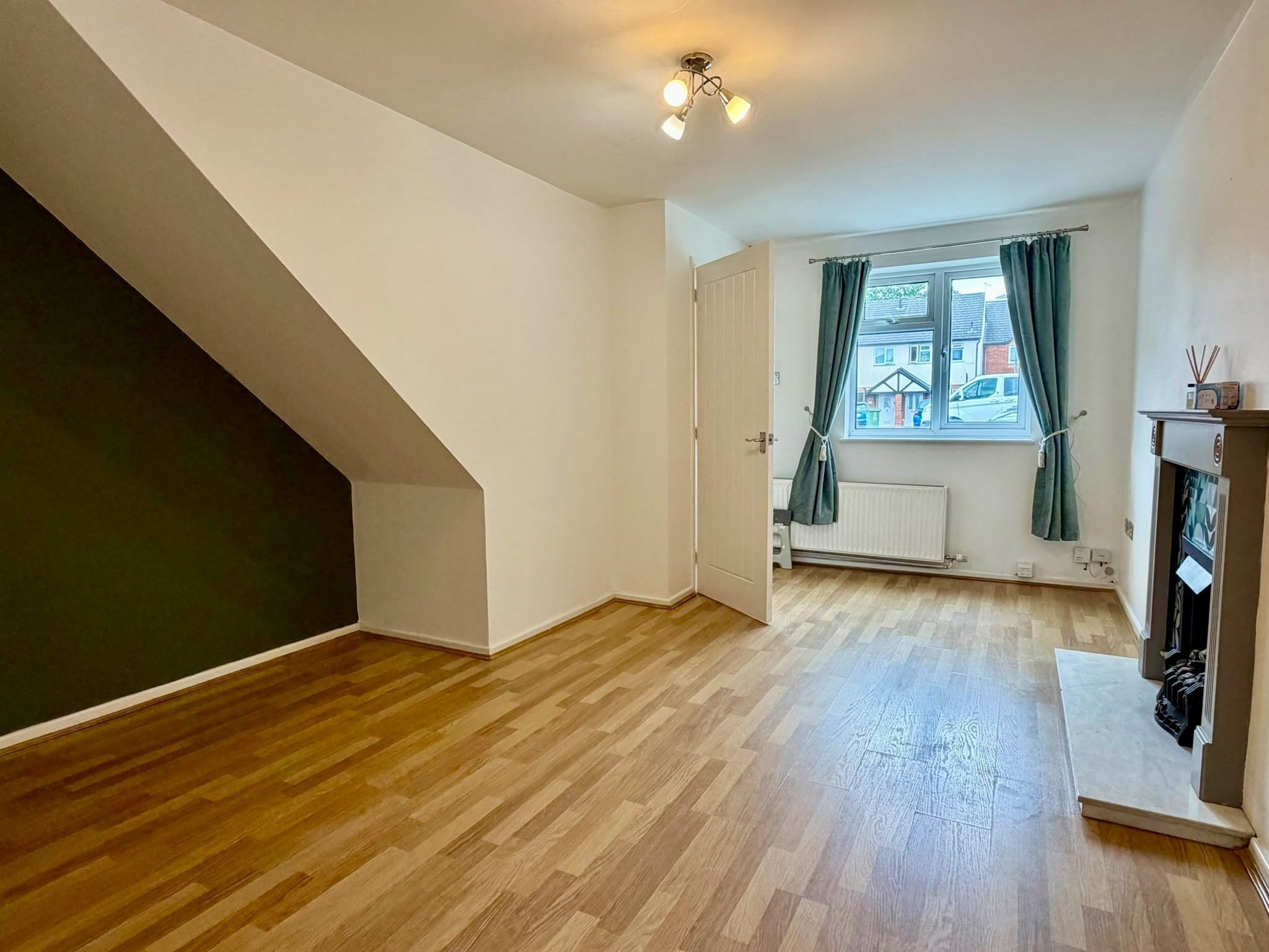 House Sandpiper Close in Worcester