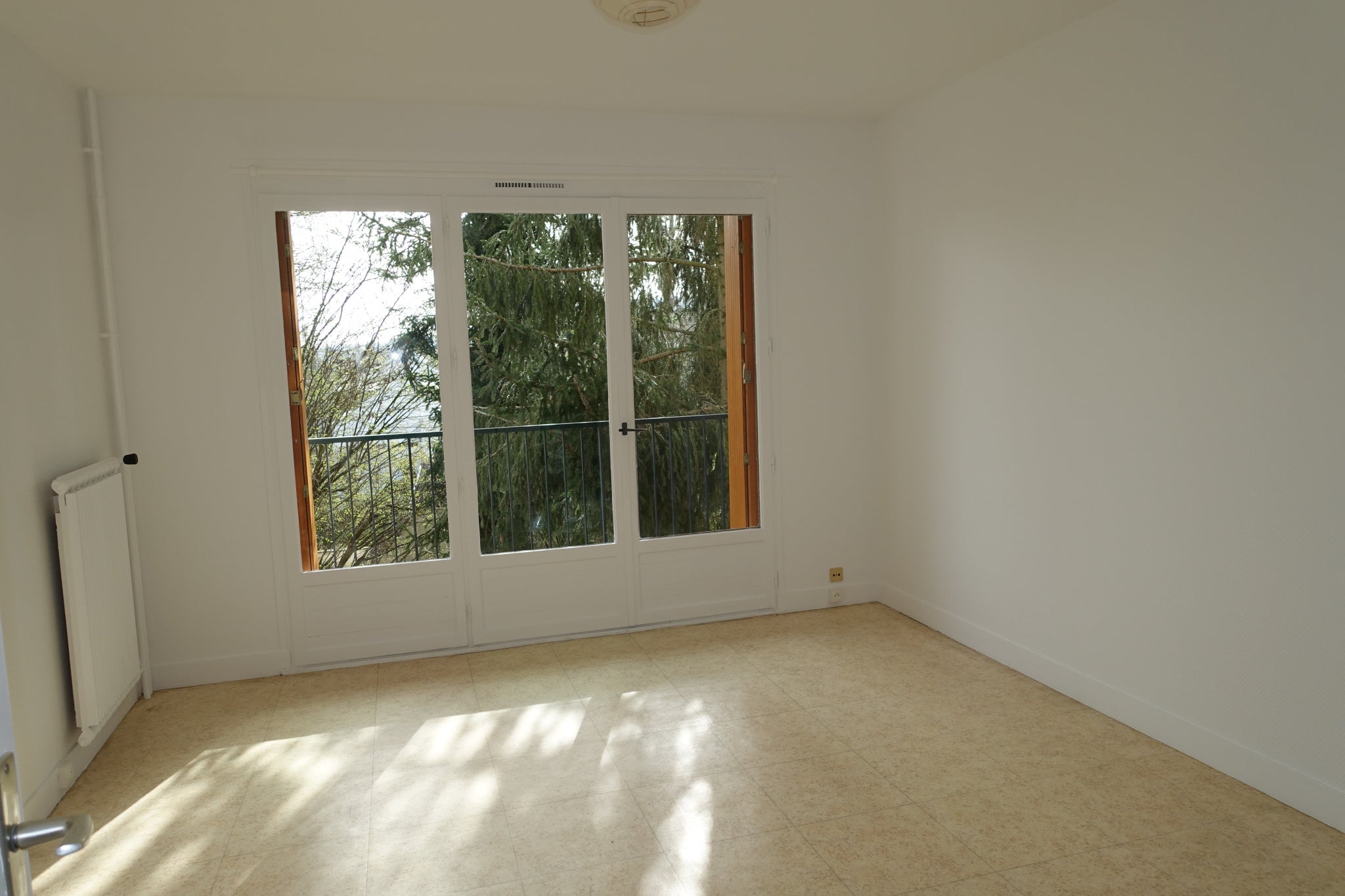 Flat Rue Charles de Gaulle in Bures-sur-Yvette