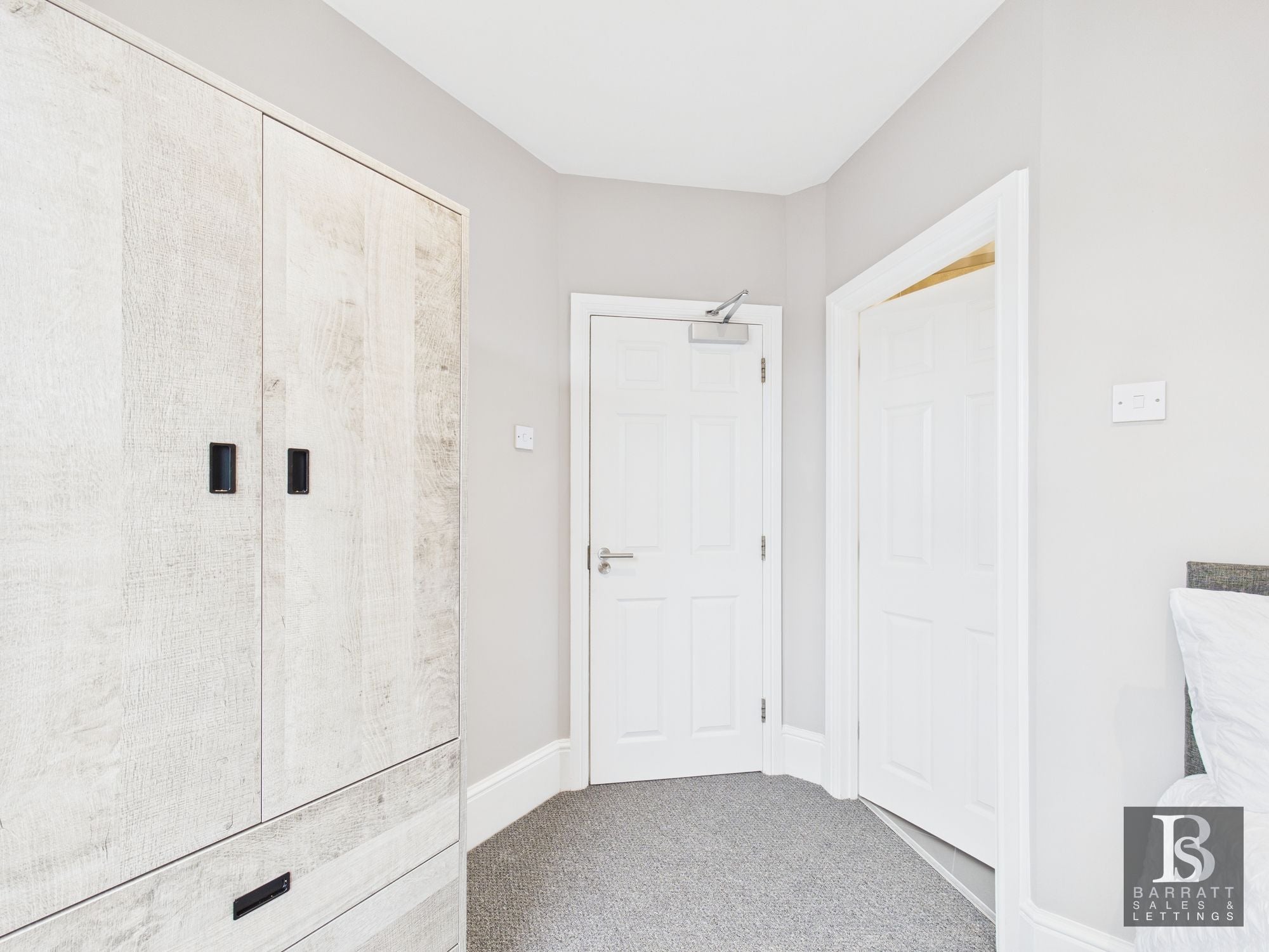 Flat Sheppard Street in Swindon