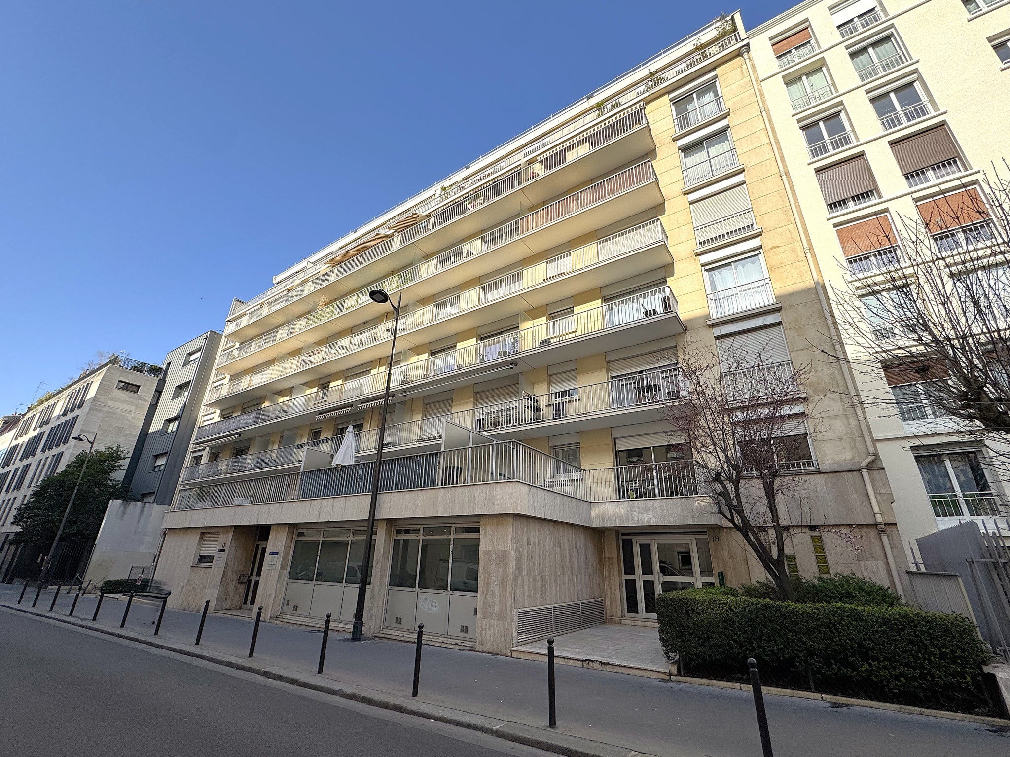 Flat Rue du Faubourg Saint-Antoine in Paris