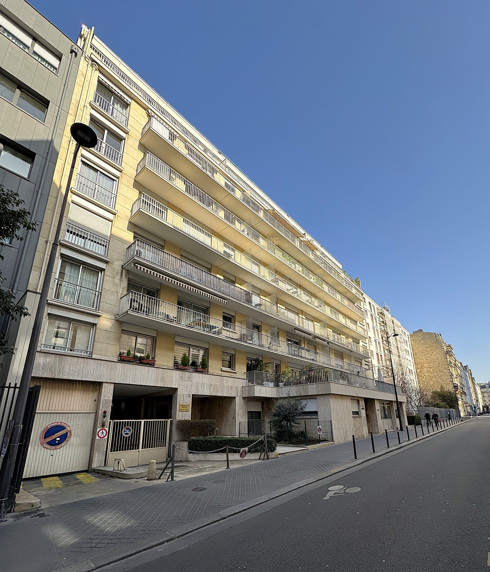 Flat Rue du Faubourg Saint-Antoine in Paris