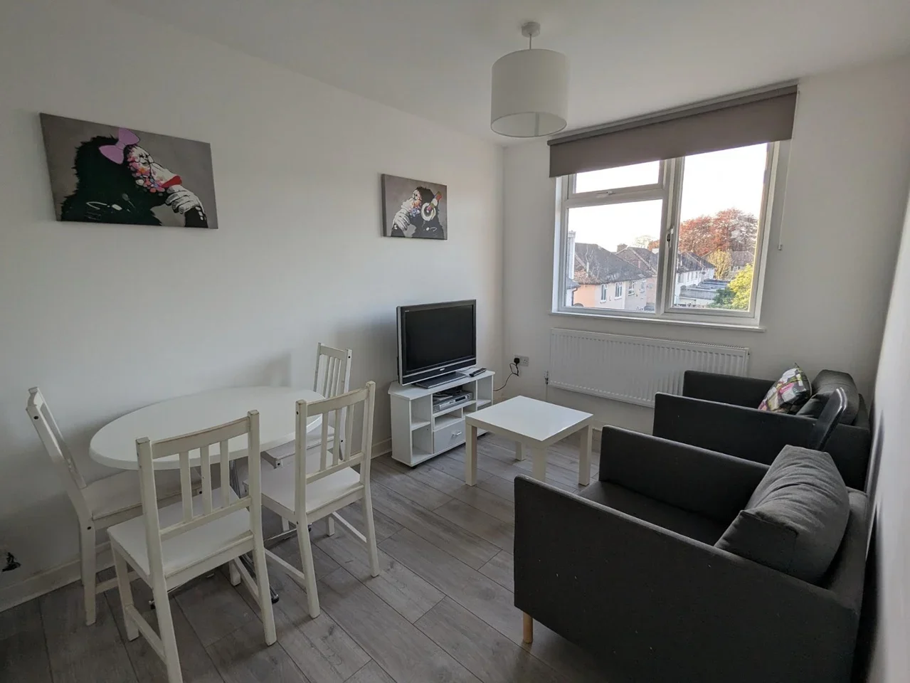 Room Pinkwell Lane in Greater London