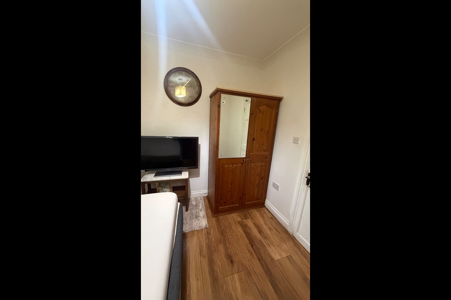 Room Seymour Road in Slough