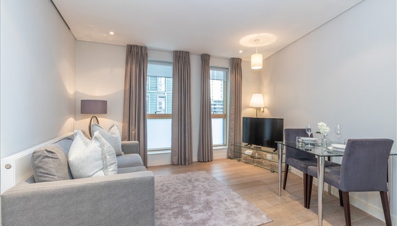Flat Merchant Square in City of Westminster