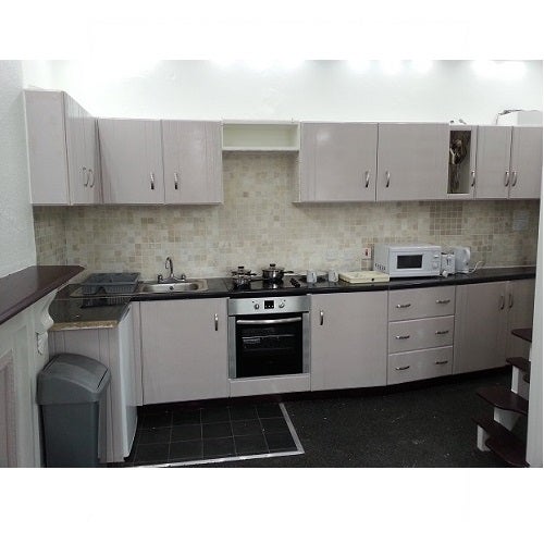 Room Stockwell Road in Greater London