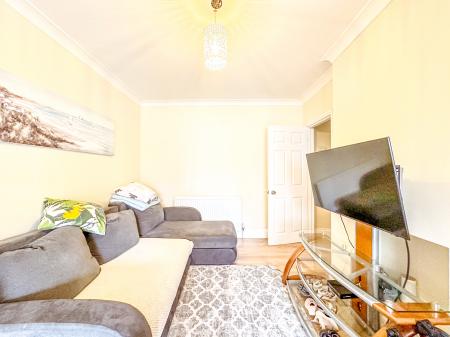 Flat Balmoral Road in Watford