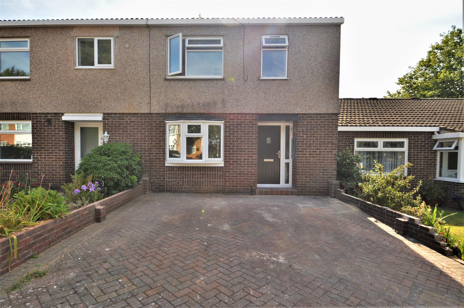 House Sheldrake Drive in Bristol
