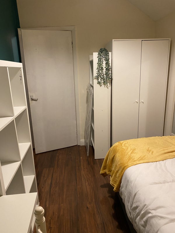 Room Willinton Road in Bristol