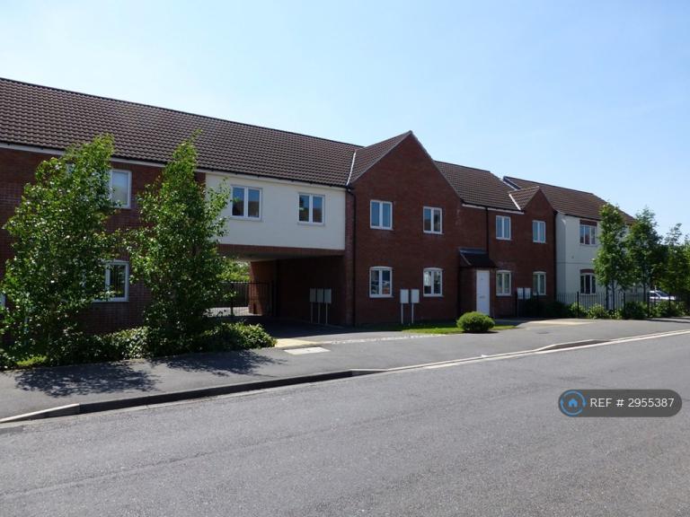 Flat Woodstock Court in Nottingham