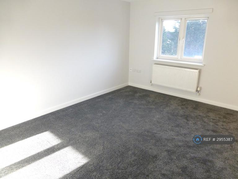 Flat Woodstock Court in Nottingham